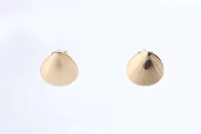 14k Yellow Gold Shell Earrings (1.03g.)