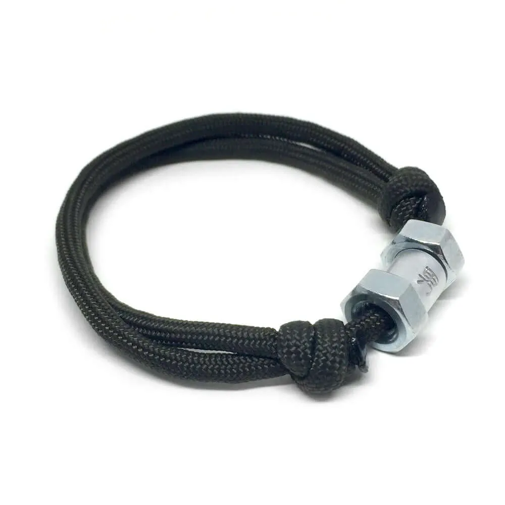 BRA315 - Bracelet en corde et boulons