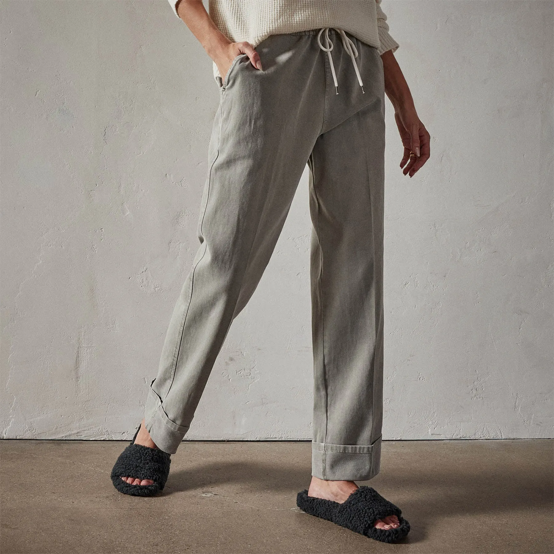 Brushed Cotton Twill Cuffed Trouser - Concrete Pigment