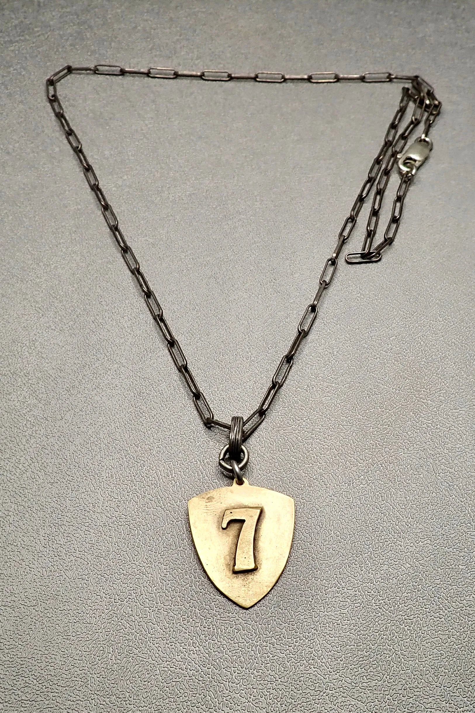 LUCKY 7 PENDANT NECKLACE