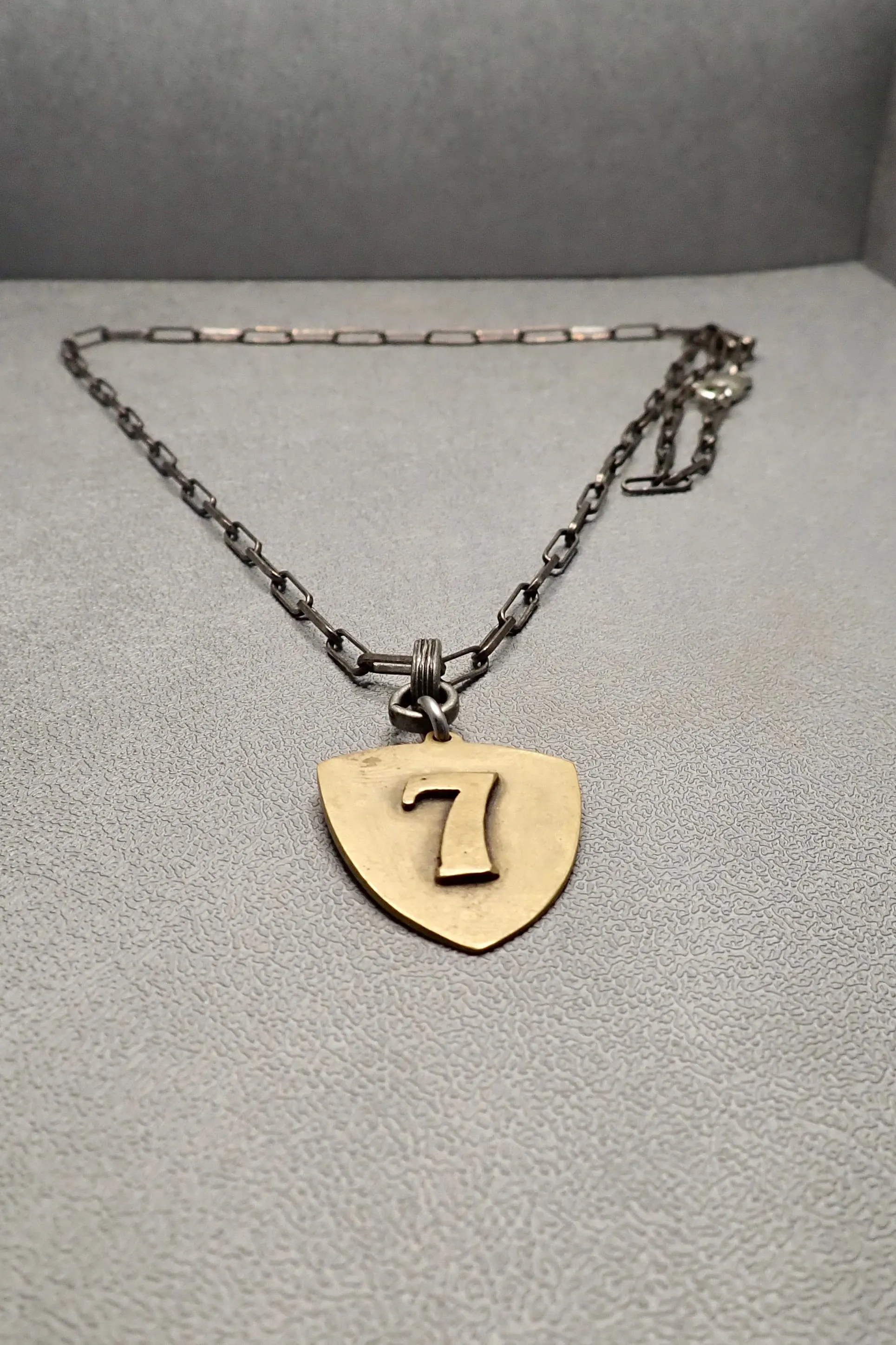 LUCKY 7 PENDANT NECKLACE