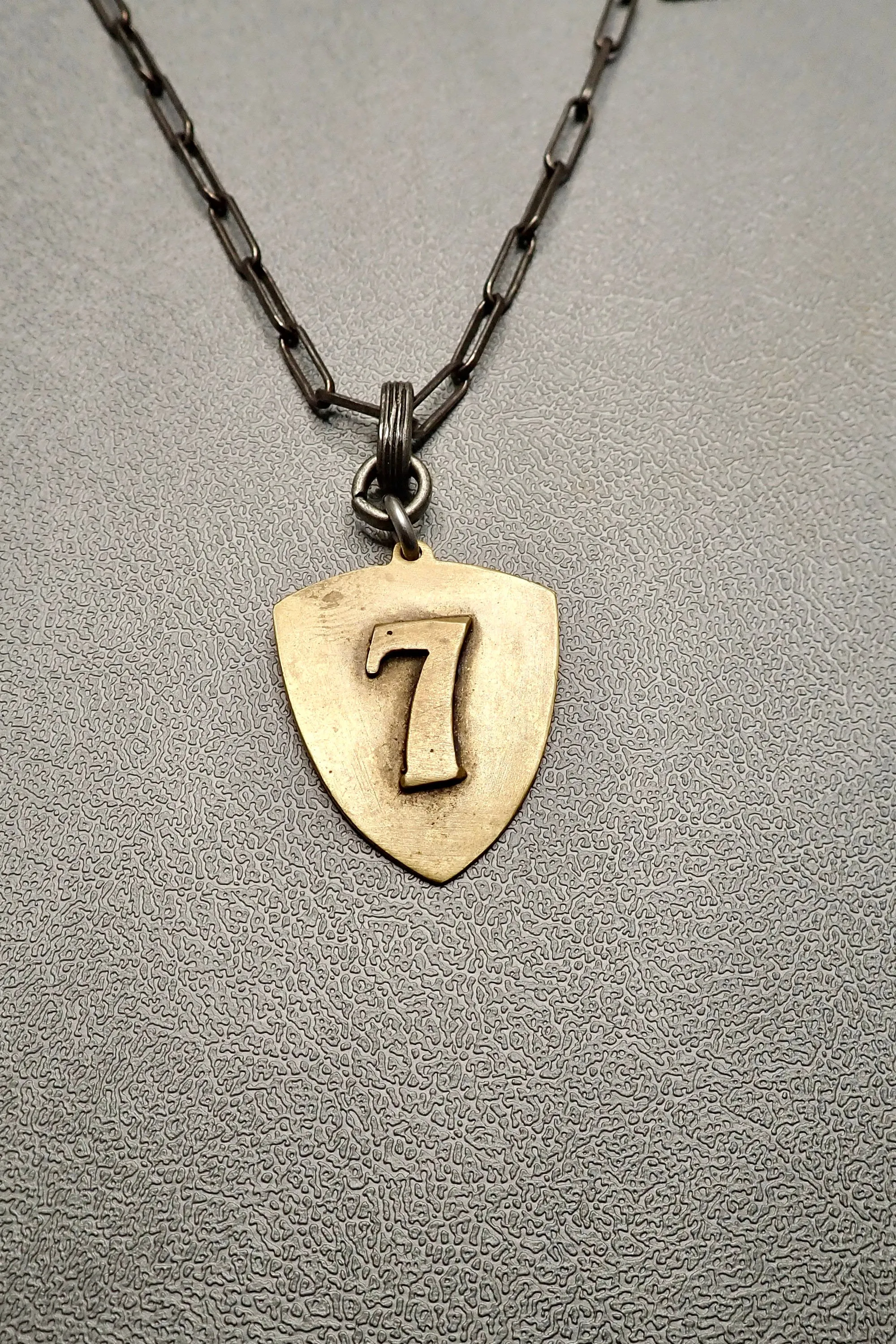 LUCKY 7 PENDANT NECKLACE